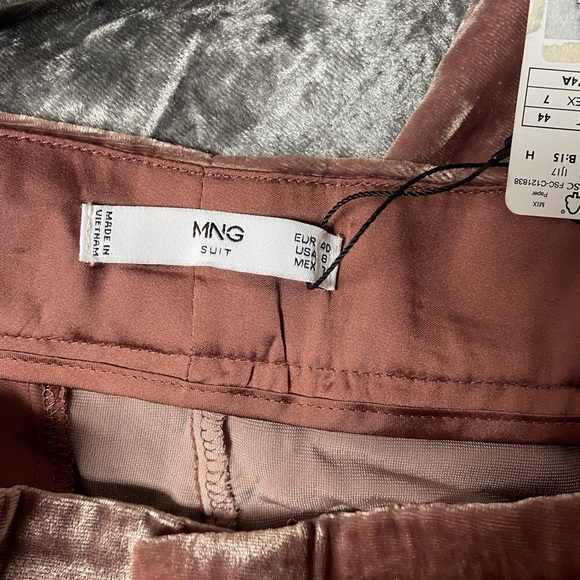 Wide Leg Velvet Maternity Pants - Picture 4 of 4